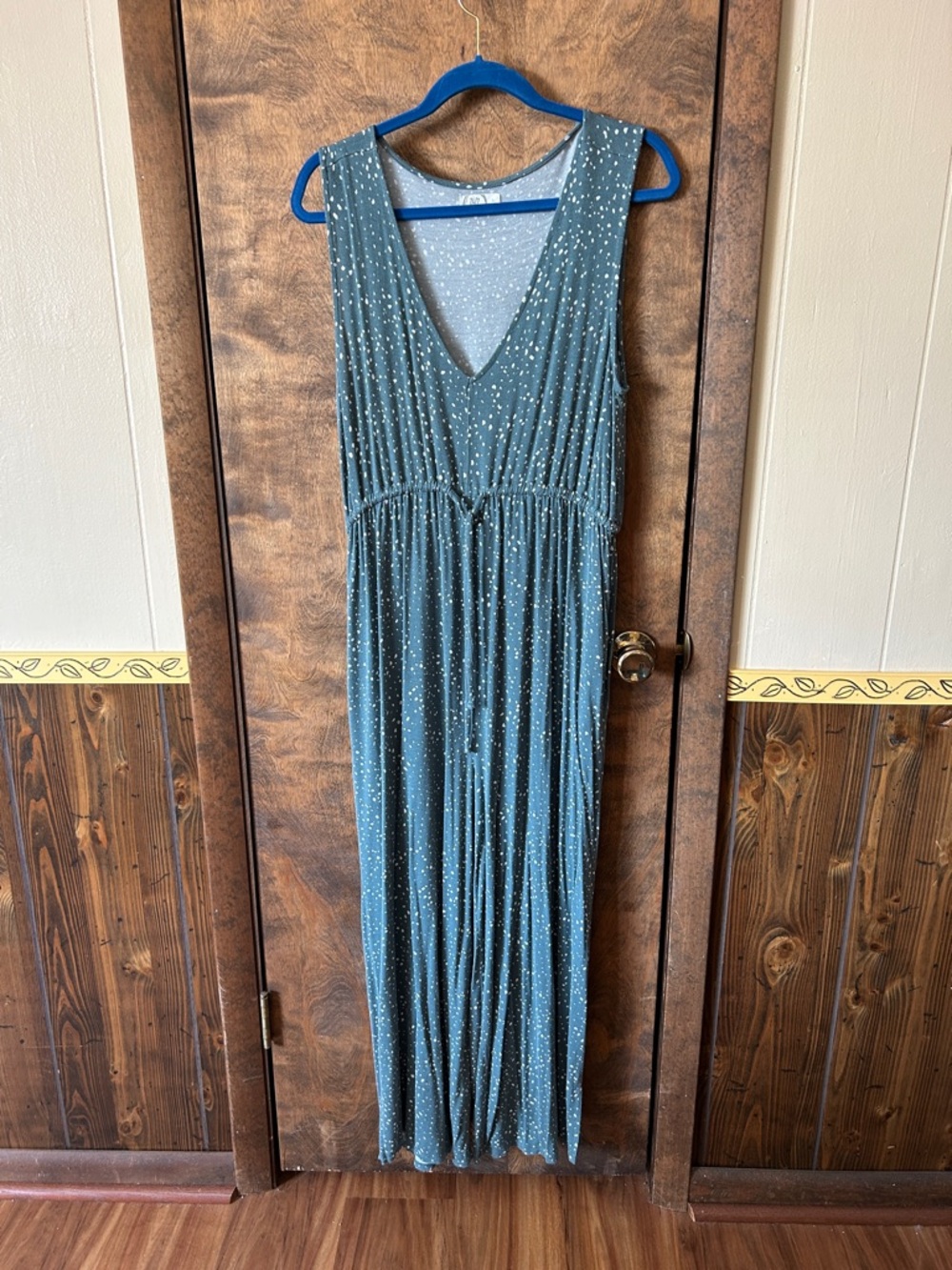 24/7 Sleeveless Teal jumper L